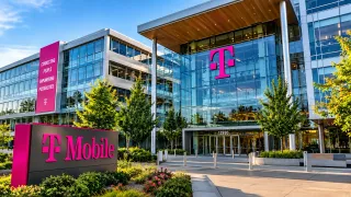 سهم T-Mobile يهبط بقوة مع تصاعد المنافسة من SpaceX.. هل يقترب من الارتداد؟